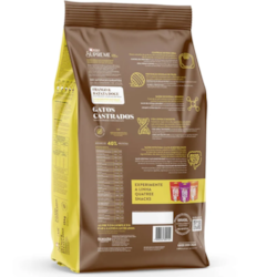 Ração Quatree Supreme para Gatos Castrados Sabor Frango e Batata Doce